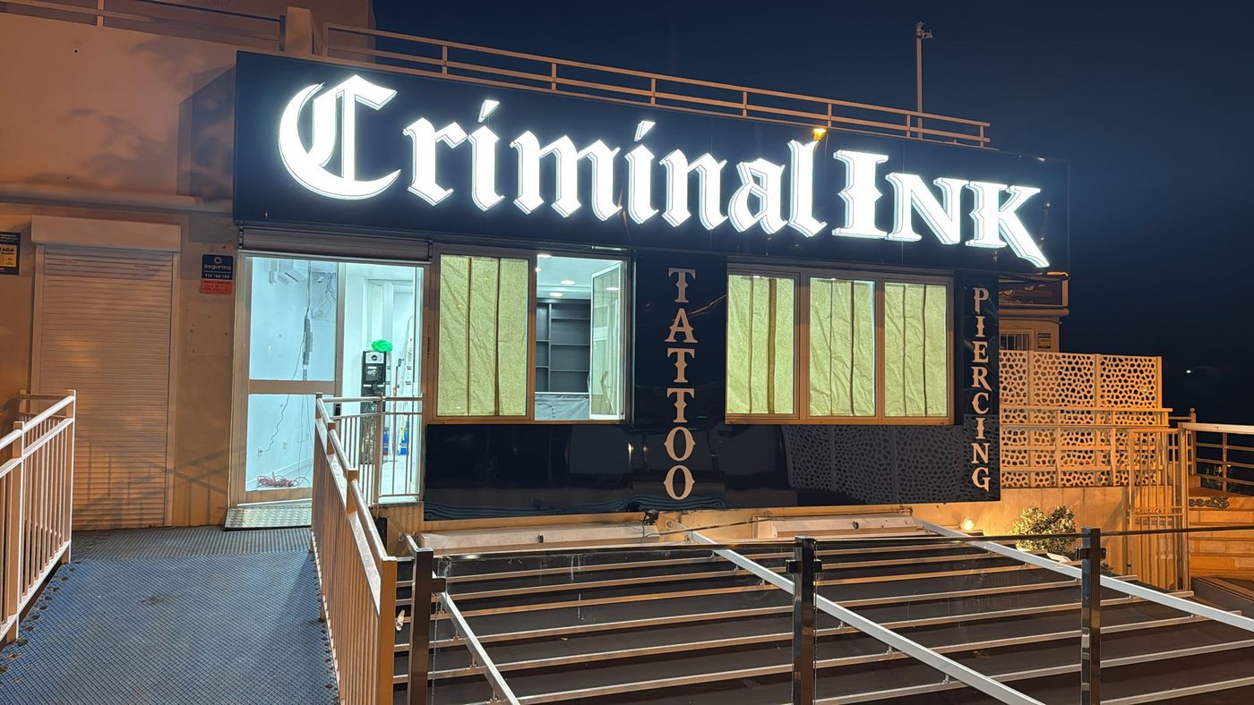 Criminal Ink — rótulo luminoso de ALFA Rótulos